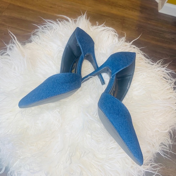 Dark Denim Pump - Picture 10 of 11